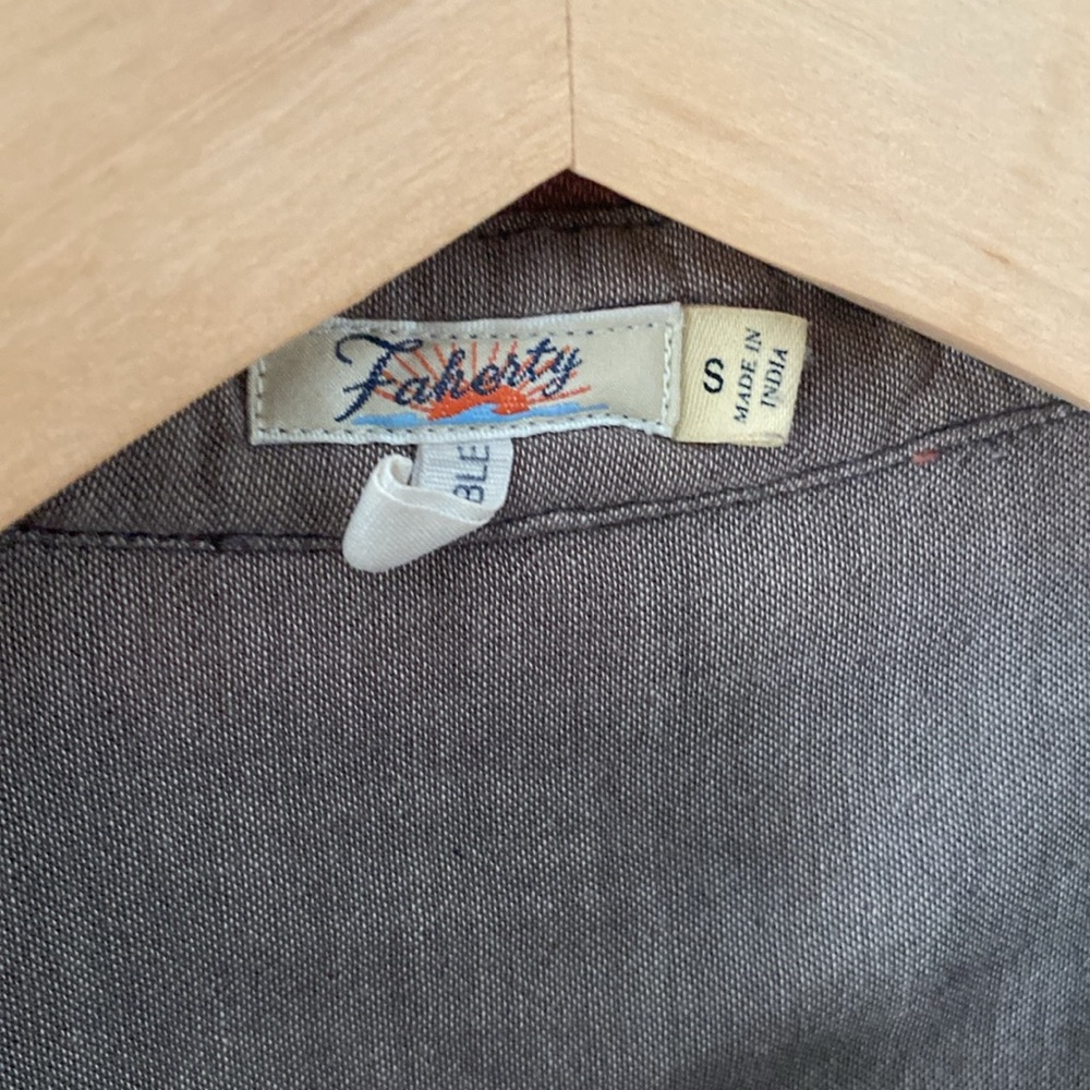 Faherty Reversible Button Down. Women’s Small. Pl… - image 2